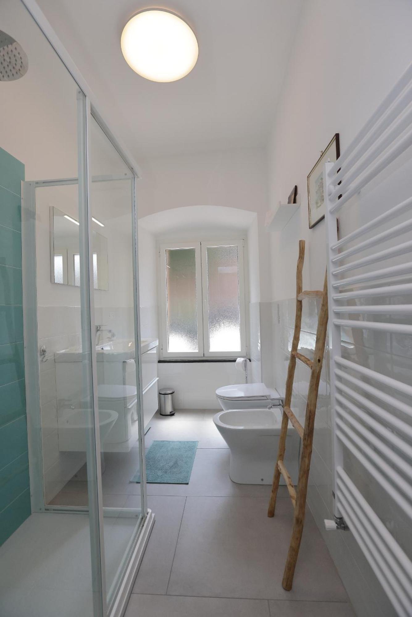 Adamaina - Sea View Apartment With Private Garage 세스트리레반떼 외부 사진